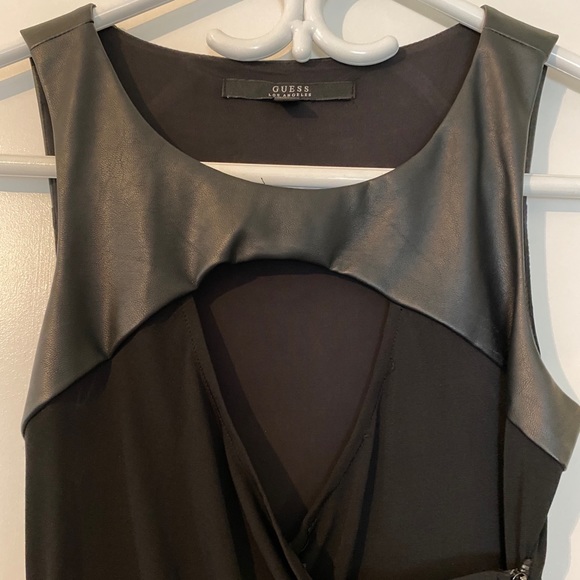 Guess little black dress with faux leather - Picture 2 of 4